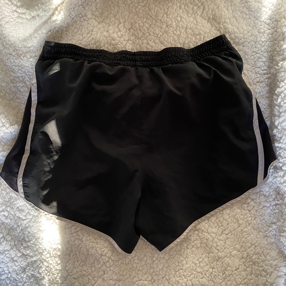 NIKE Dri-fit shorts - Picture 2 of 5